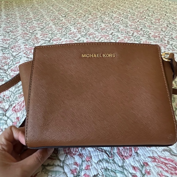 Michael Kors Selma Saffiano Leather Crossbody Bag - Picture 9 of 10